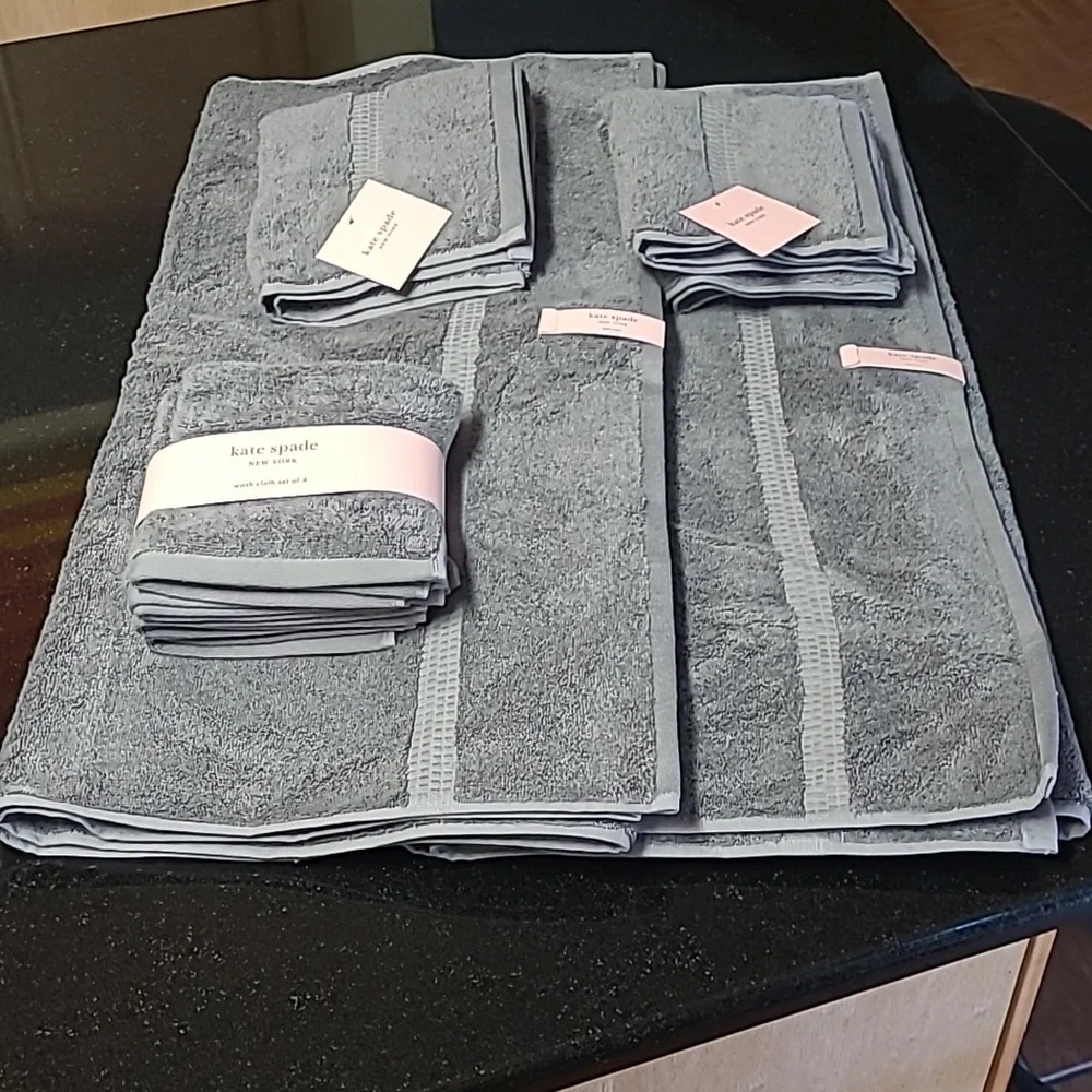 Kate Spade Bath Towel Set